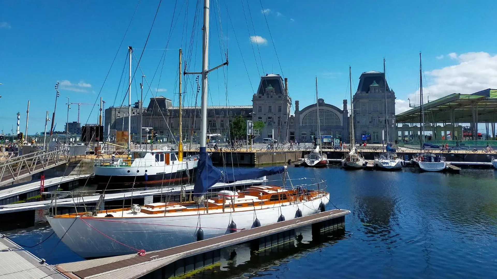 Awesome Apartment In Oostende
